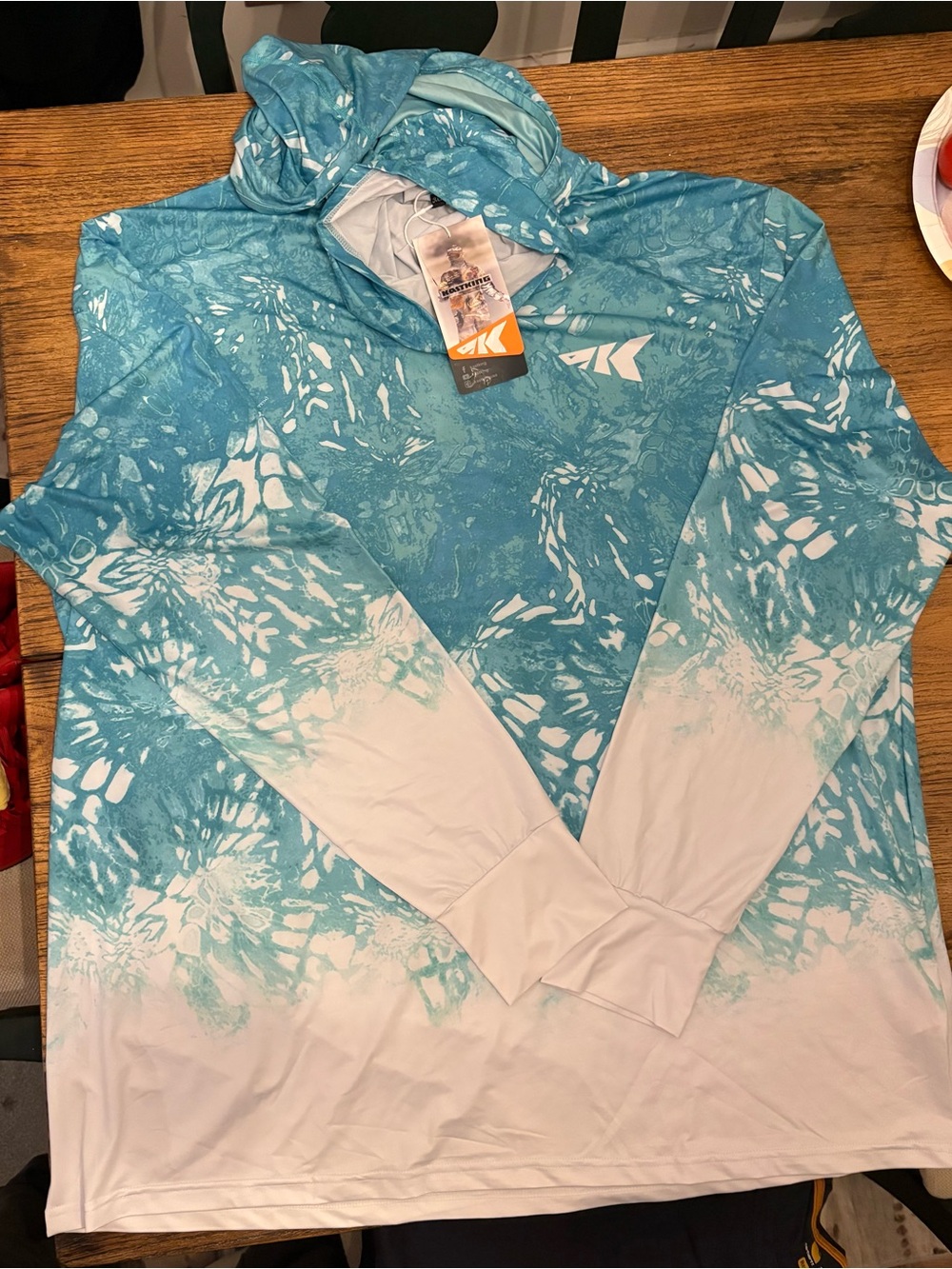 Lightweight Hooded Fishing Pullover— Teal & White